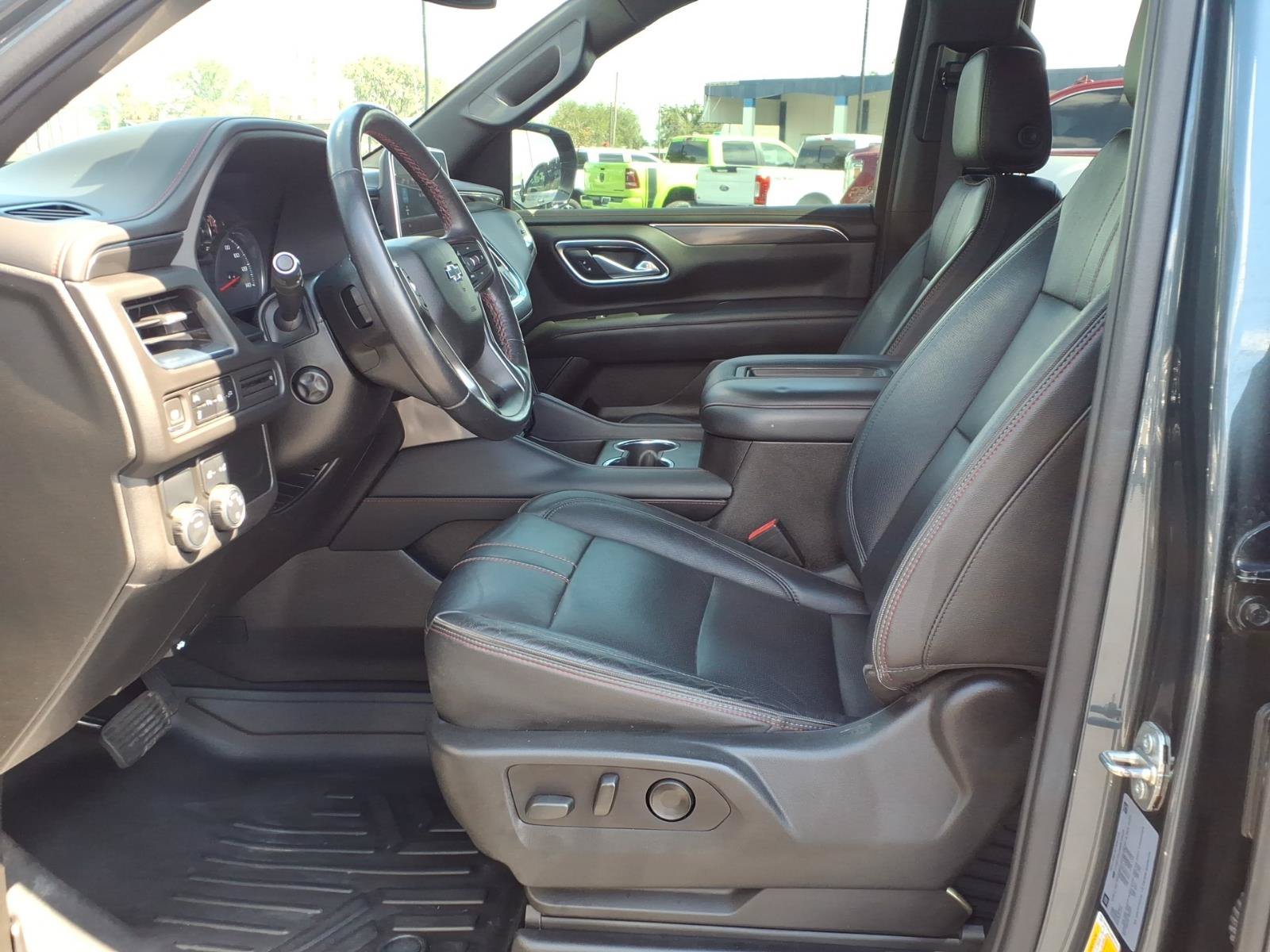 Used 2021 Chevrolet Tahoe RST w/ Luxury Package RWD image 20