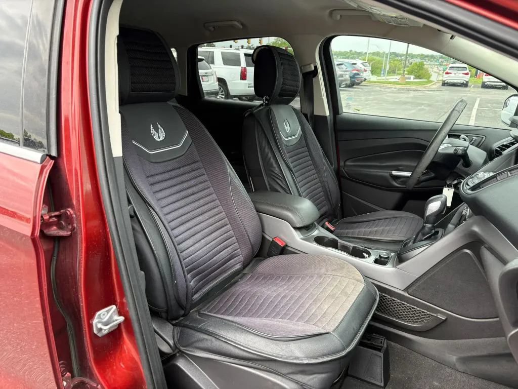 Used 2016 Ford Escape SE w/ Equipment Group 201A AWD/4WD image 15
