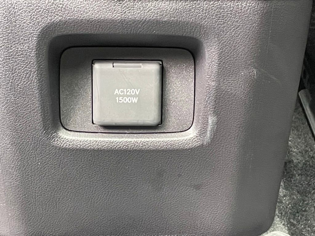 Used 2025 Toyota Grand Highlander AWD Hybrid image 25