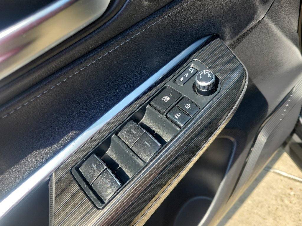 Certified 2024 Toyota Venza Limited AWD/4WD image 13