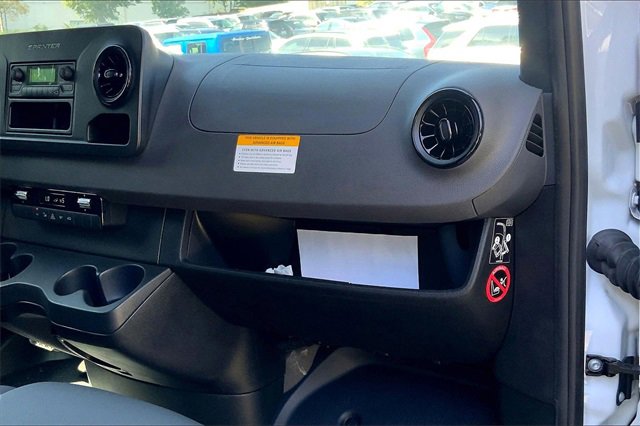 Used 2024 Mercedes-Benz Sprinter 2500 image 14