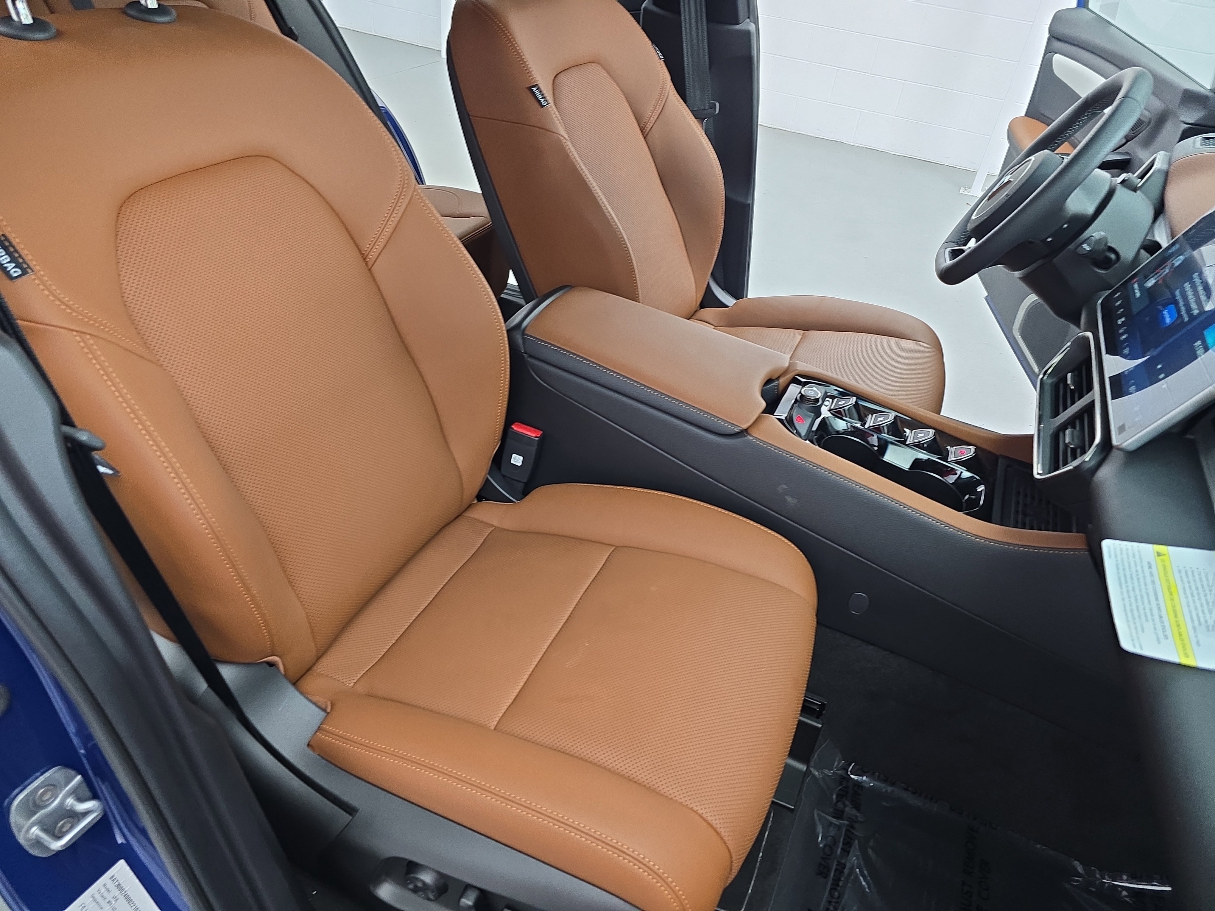 New 2025 VinFast VF 8 Plus image 10
