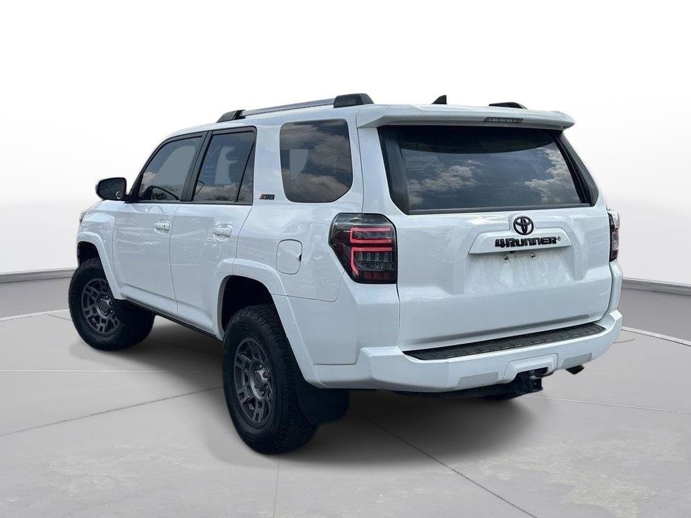 Used 2018 Toyota 4Runner SR5 image 8