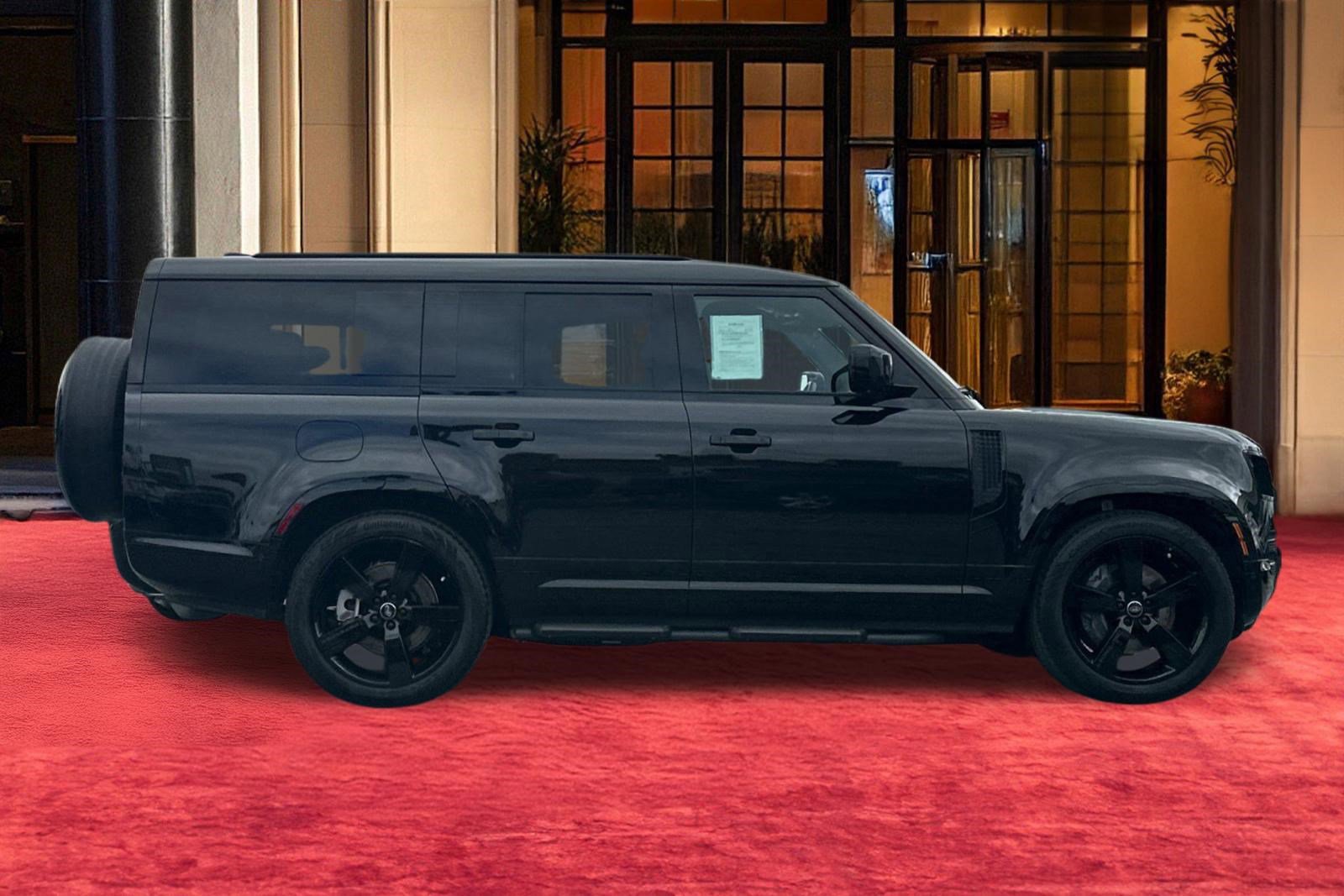 Certified 2025 Land Rover Defender 130 X-Dynamic SE AWD/4WD image 7