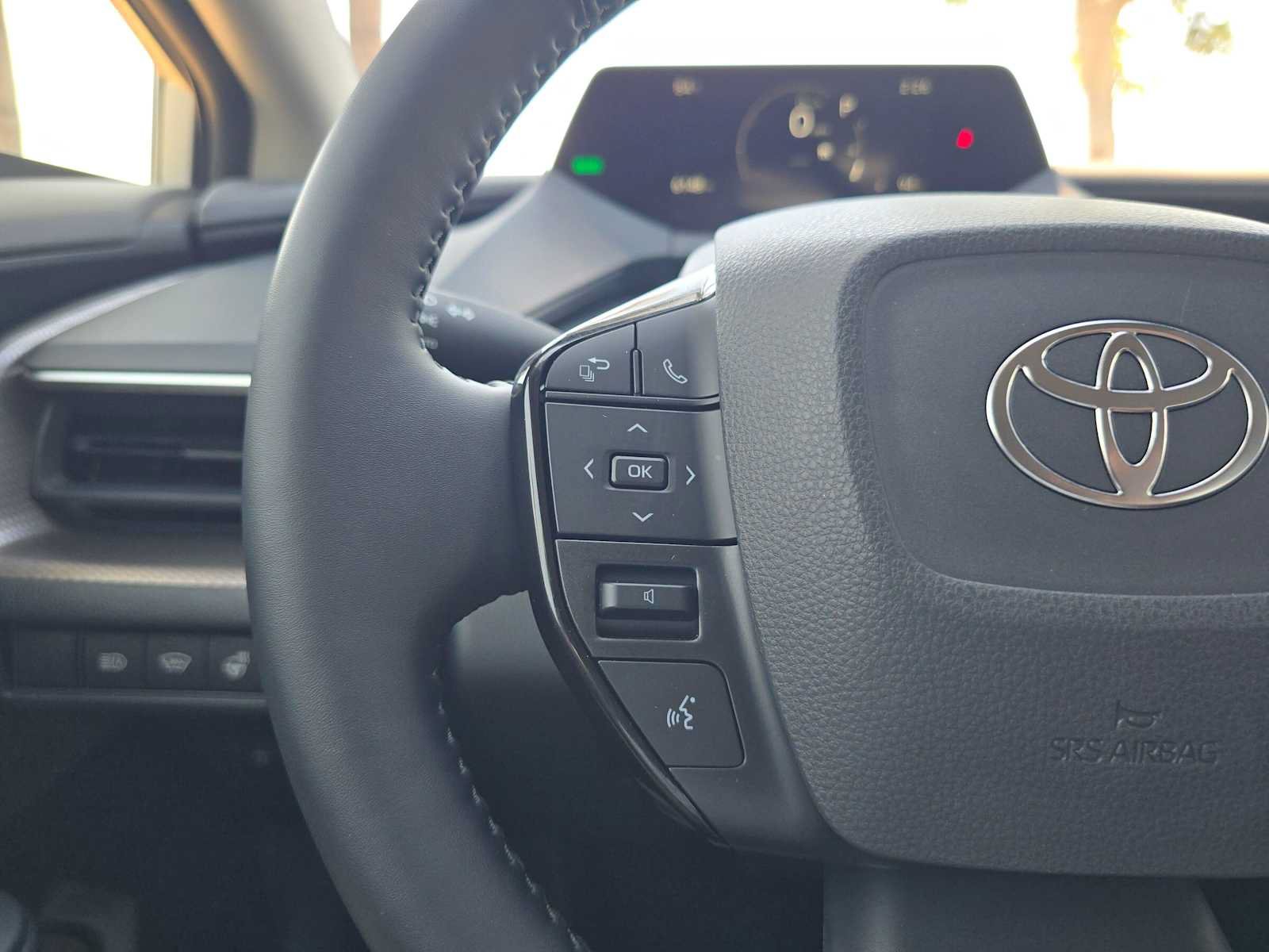 Certified 2026 Toyota Prius XLE FWD image 29