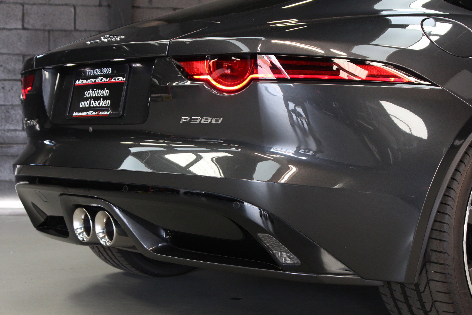 Used 2020 Jaguar F-TYPE R-Dynamic image 15