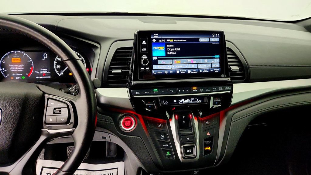 Used 2025 Honda Odyssey Sport-L image 18