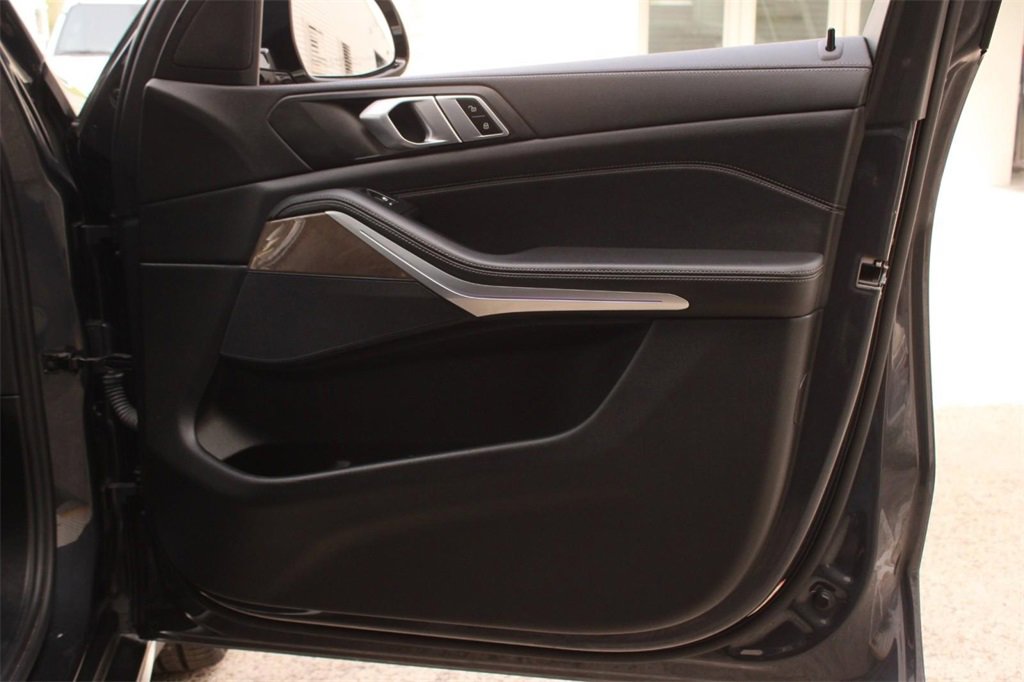 Used 2021 BMW X5 sDrive40i w/ Convenience Package image 25