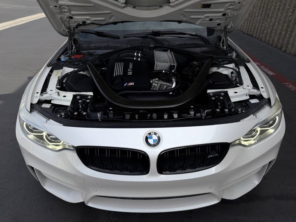 Used 2017 BMW M4 Coupe RWD image 15