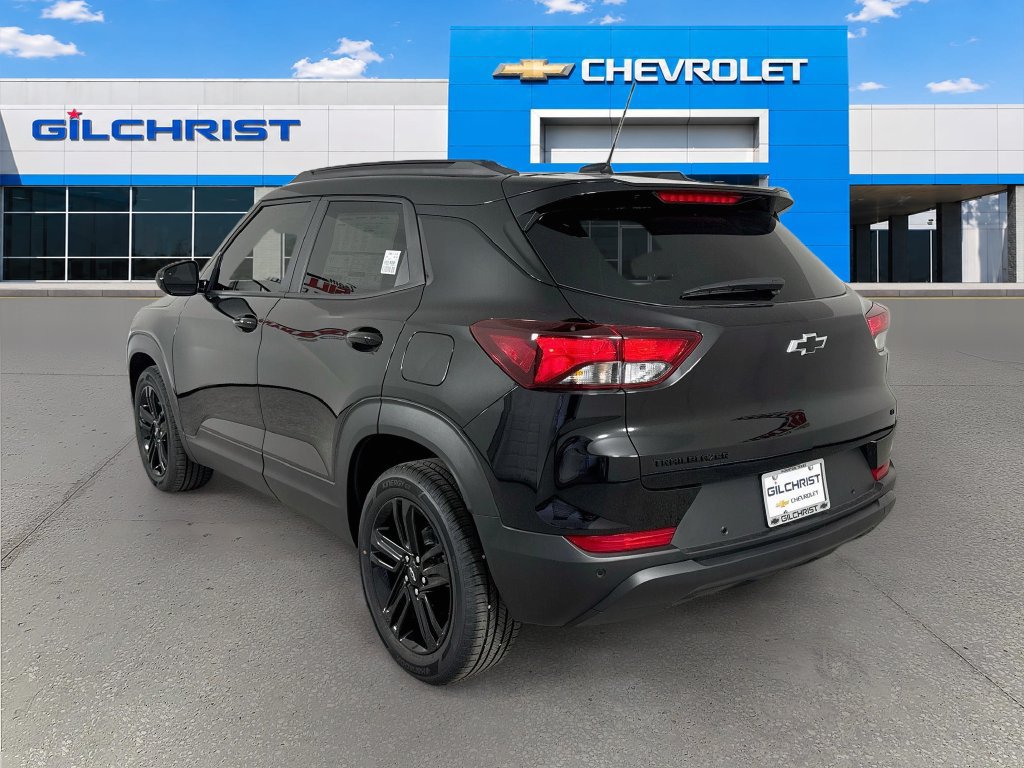 New 2026 Chevrolet TrailBlazer LT w/ Midnight Edition FWD image 6