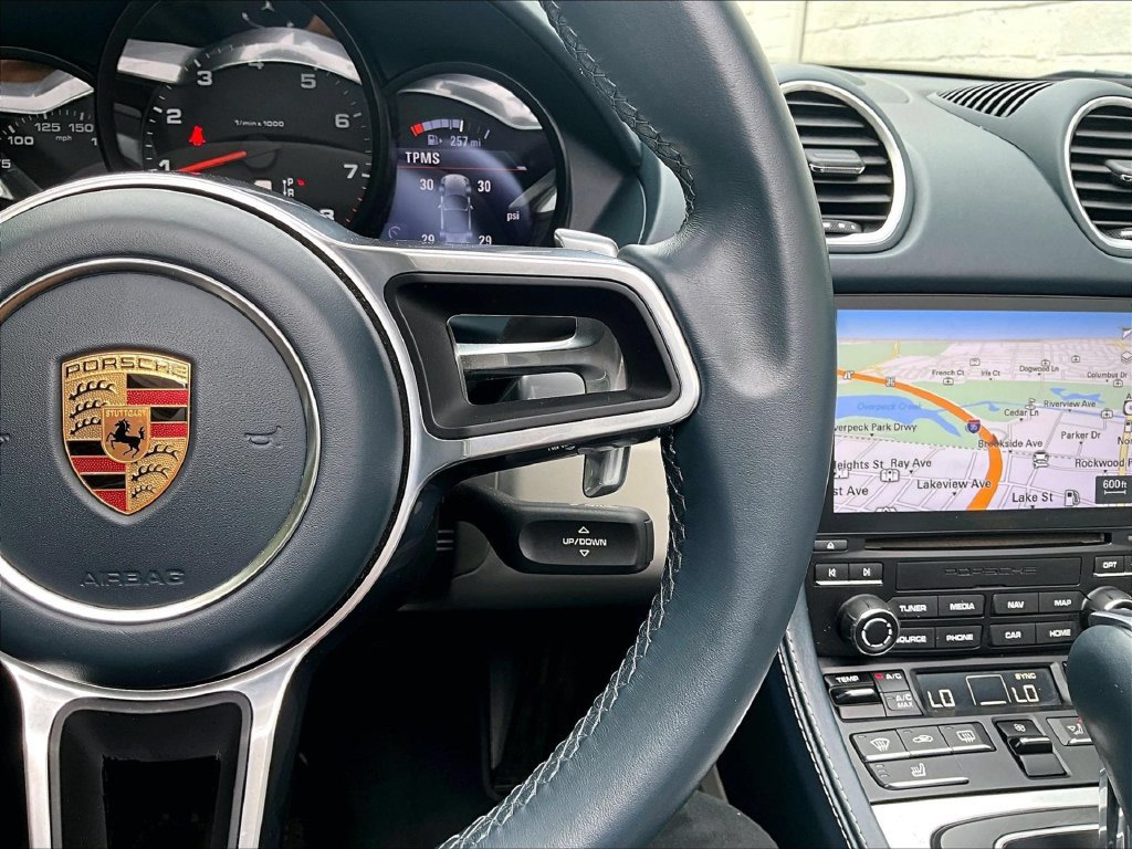 Used 2019 Porsche 718 Boxster RWD image 22