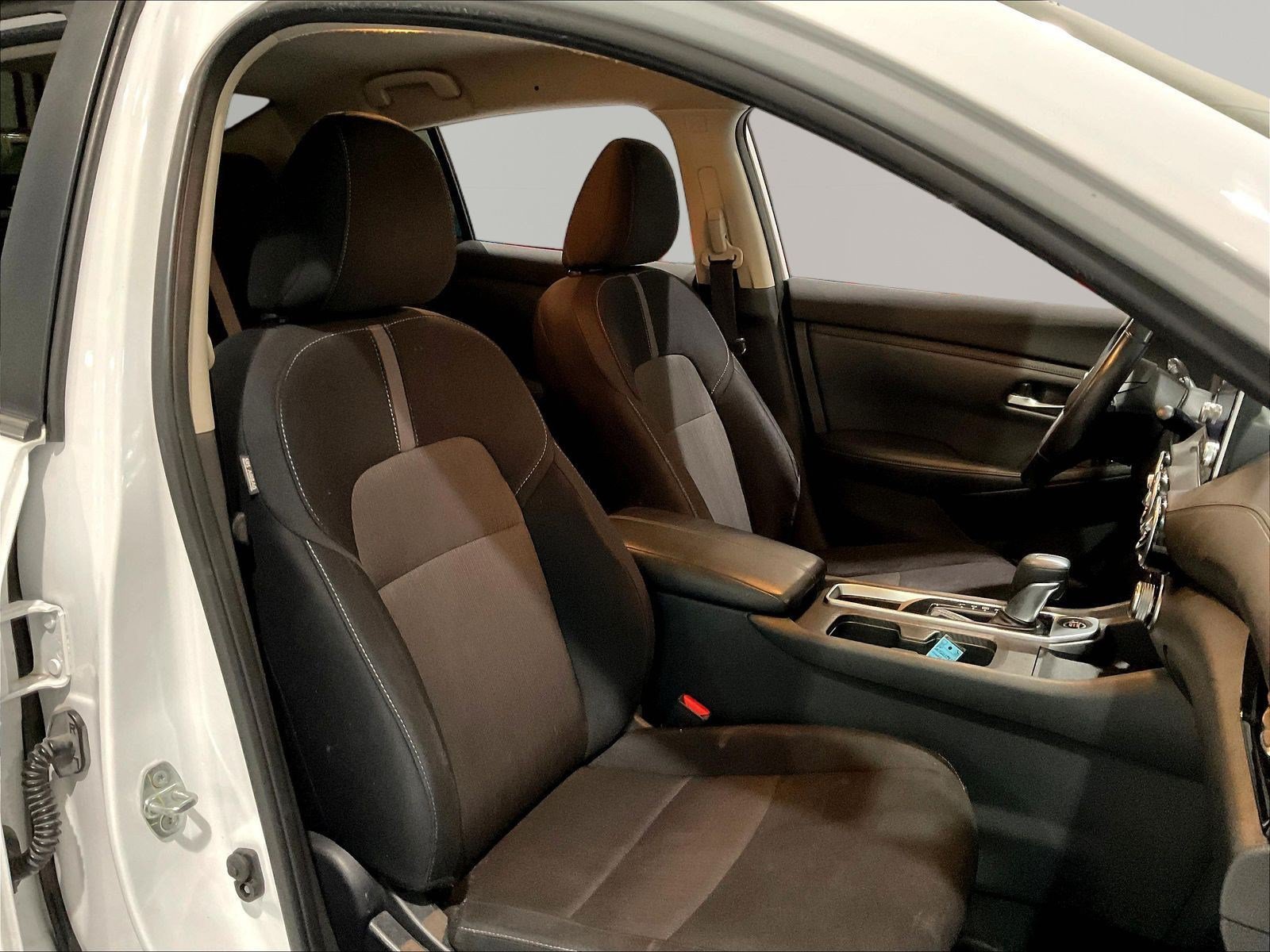 Used 2022 Nissan Sentra SV FWD image 27