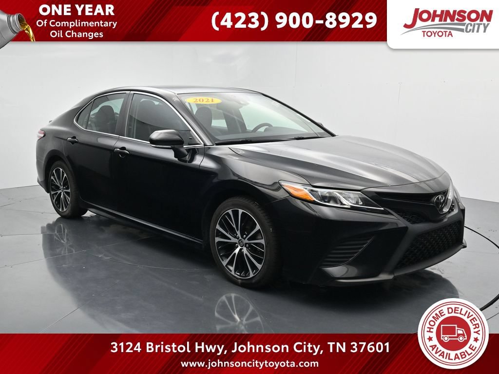 Used 2020 Toyota Camry SE w/ Audio Package