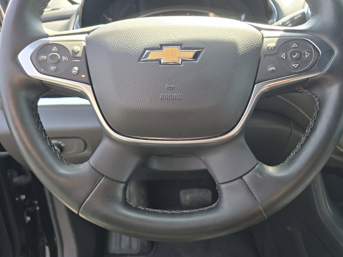 Used 2023 Chevrolet Traverse LT AWD/4WD image 37