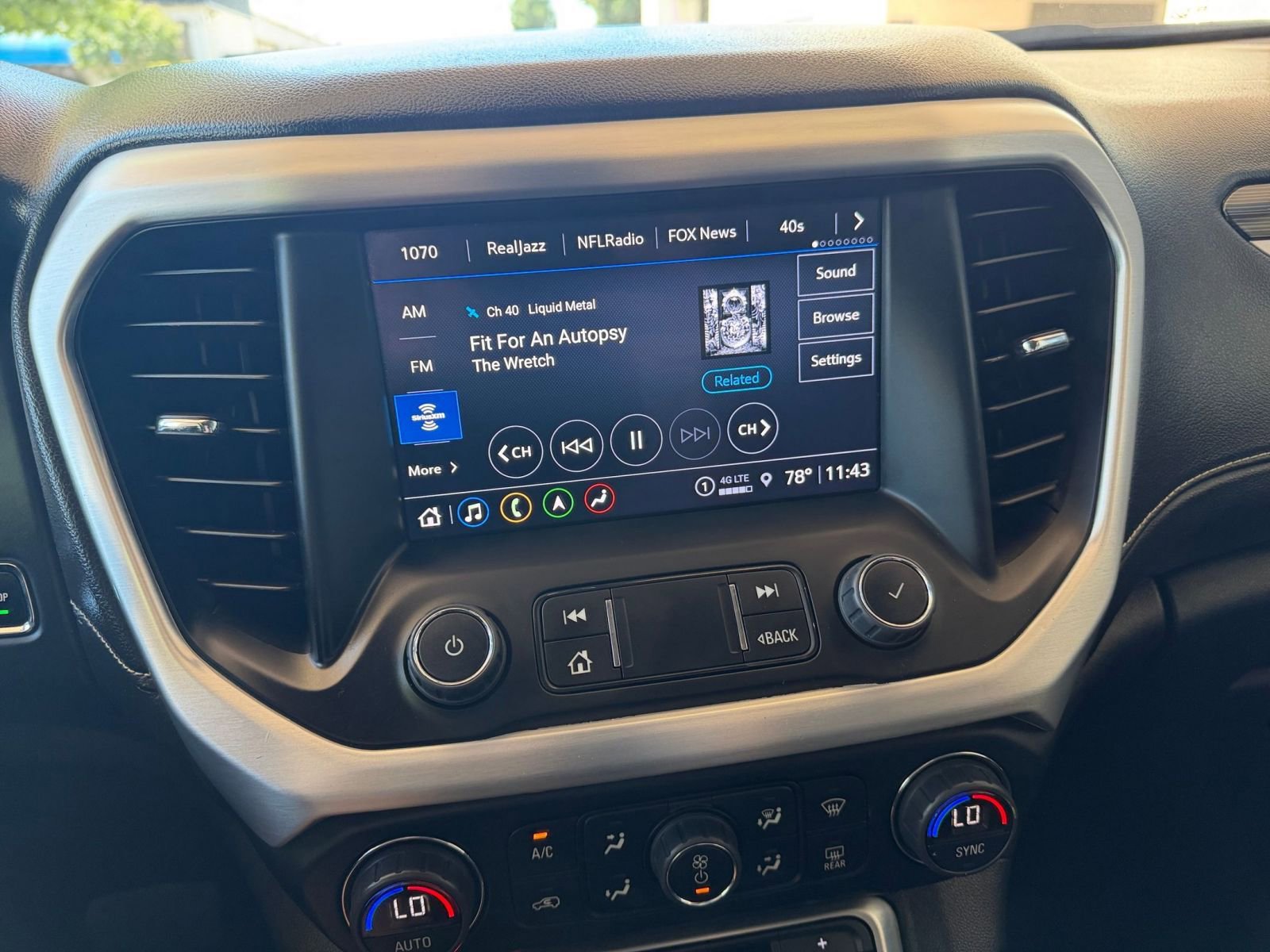 Used 2023 GMC Acadia SLT FWD image 20