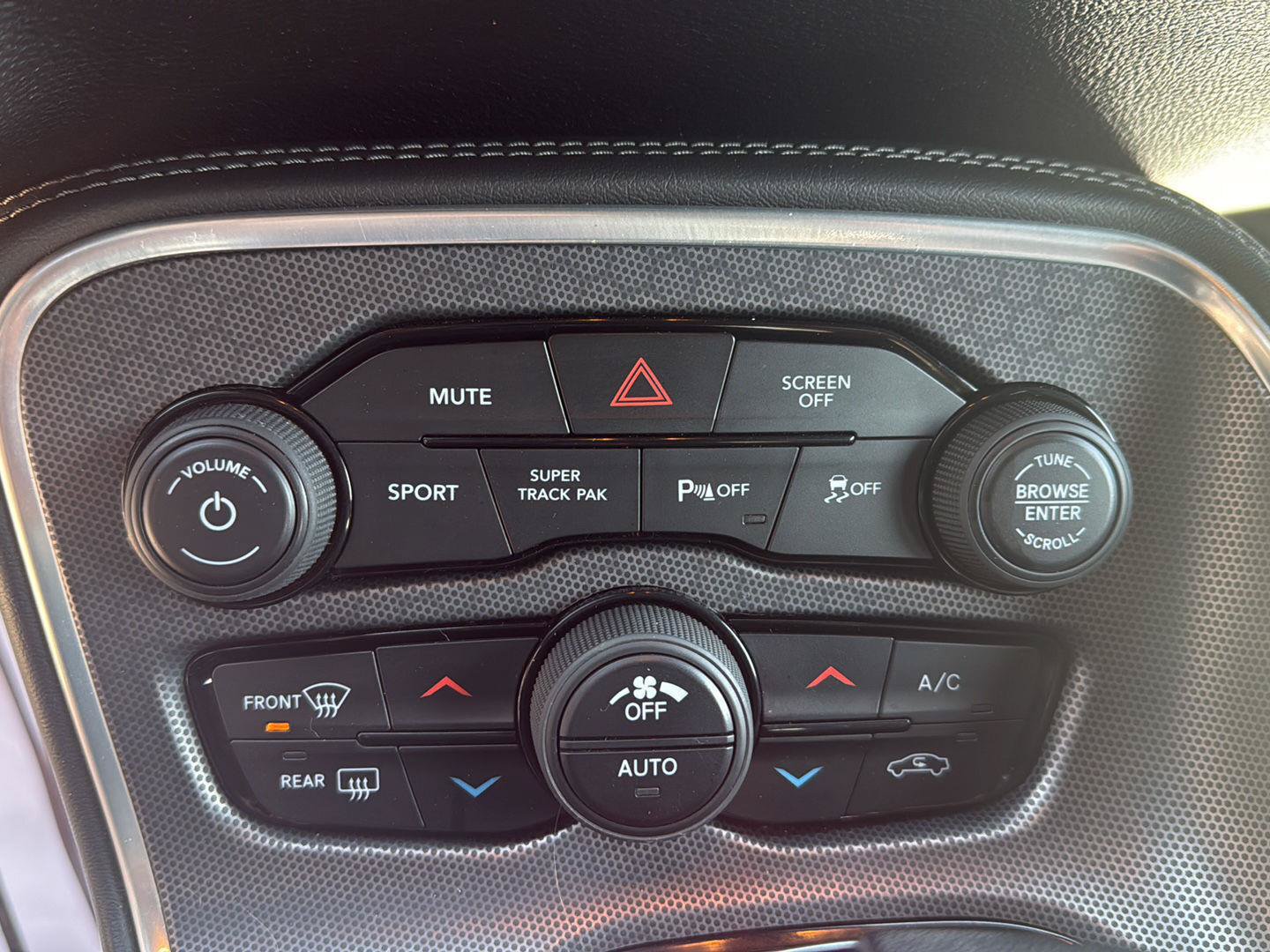 Used 2017 Dodge Challenger GT AWD/4WD image 20