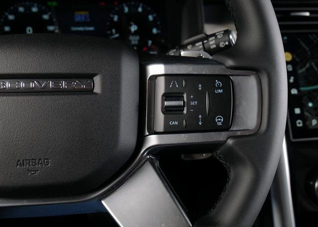 New 2026 Land Rover Discovery Dynamic SE AWD/4WD image 21