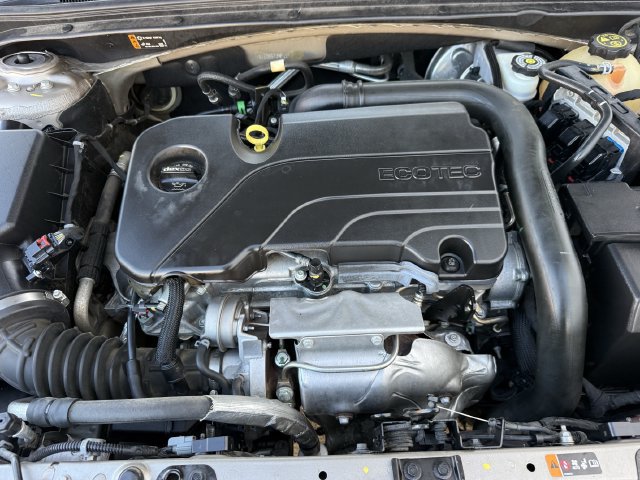 Used 2022 Chevrolet Malibu LT FWD image 31