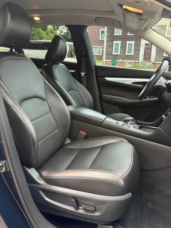 Used 2019 INFINITI QX50 Essential AWD/4WD image 9