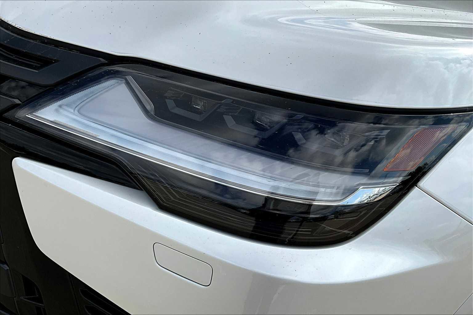 New 2025 Lexus LX 700h Luxury image 13