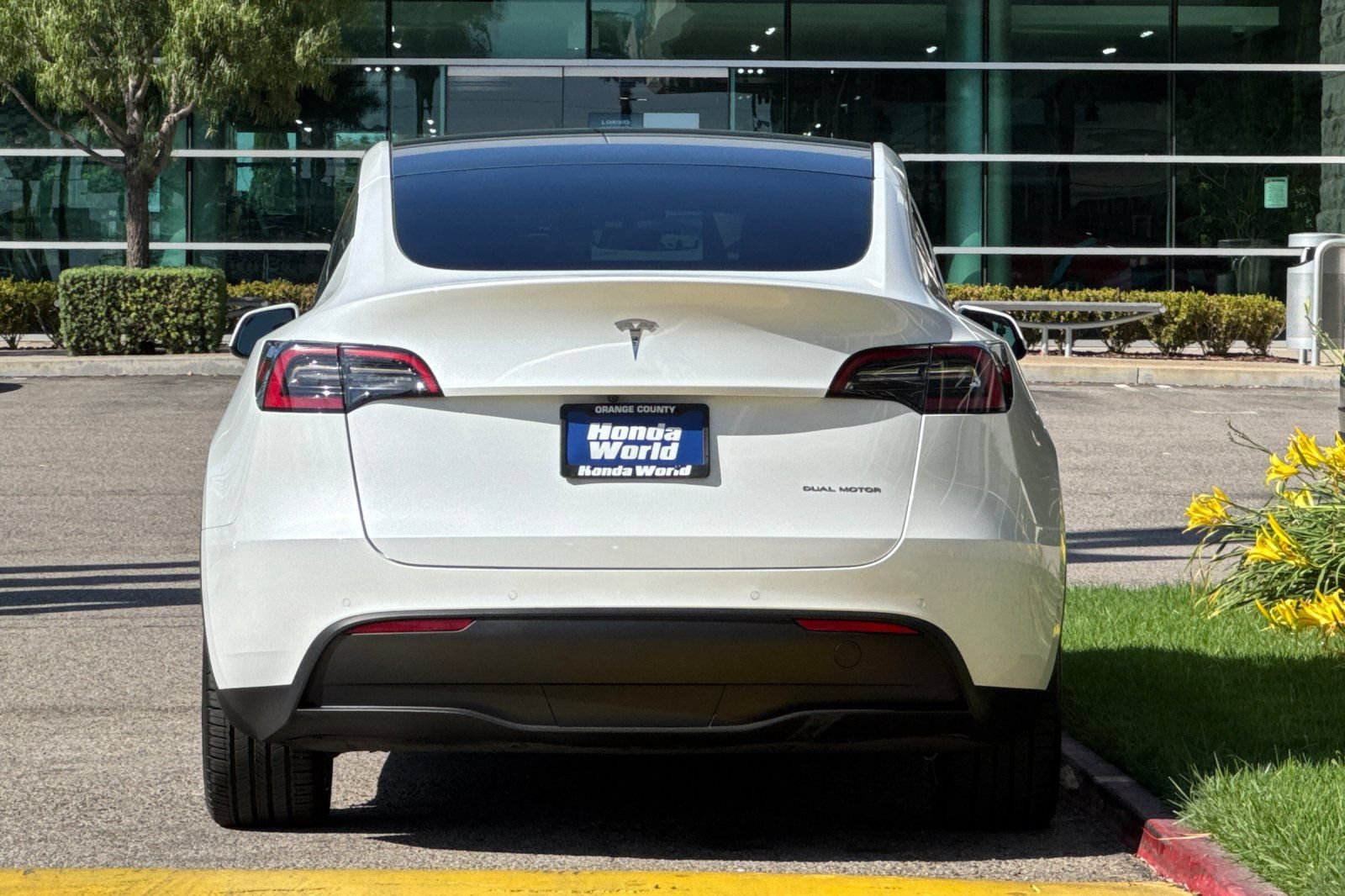 Used 2021 Tesla Model Y Long Range AWD/4WD image 5
