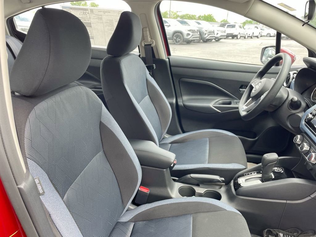 Certified 2025 Nissan Versa SV w/ Trunk Package image 34