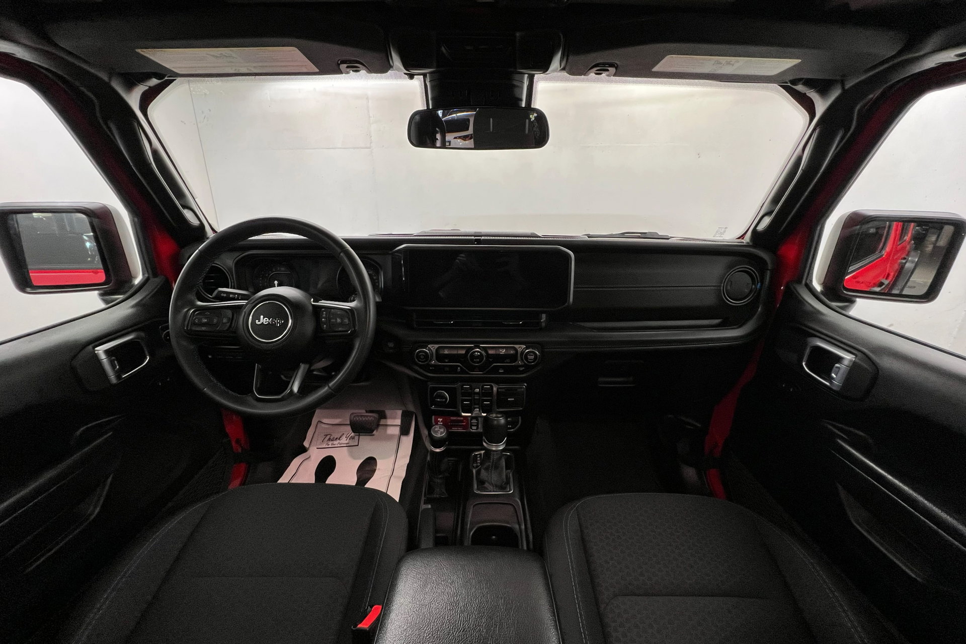 Used 2024 Jeep Wrangler Unlimited Rubicon 4xe image 9