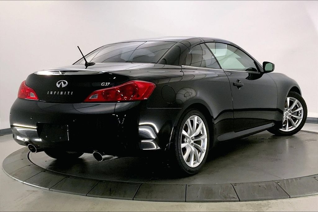 Used 2013 INFINITI G37 Convertible w/ Premium Pkg RWD image 12