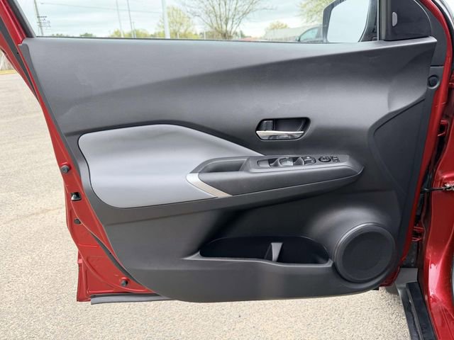 Used 2023 Nissan Kicks SR w/ SR Premium Package FWD image 14