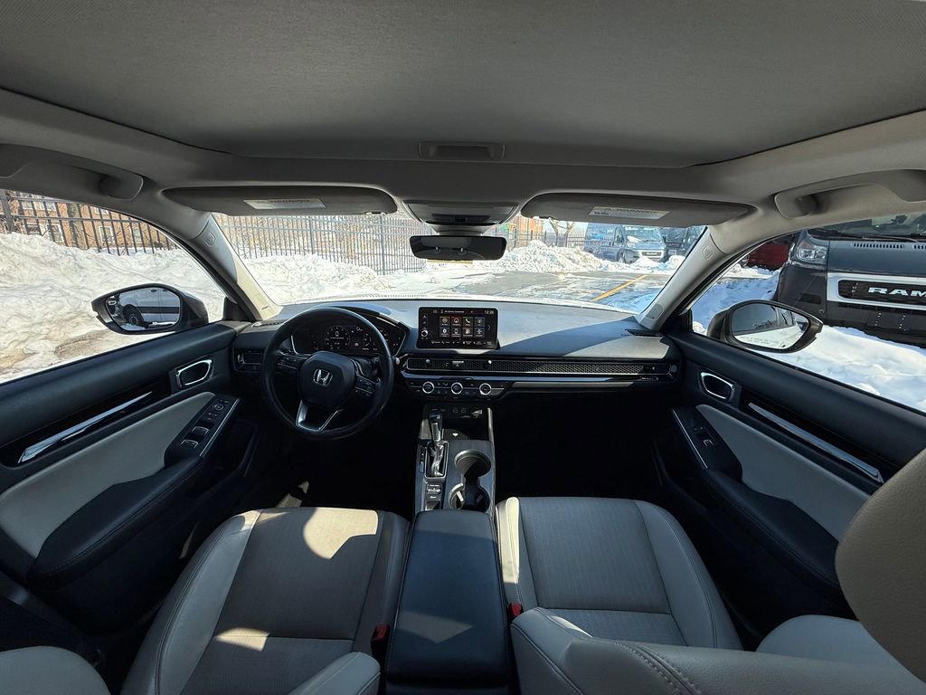 Used 2022 Honda Civic Touring image 17