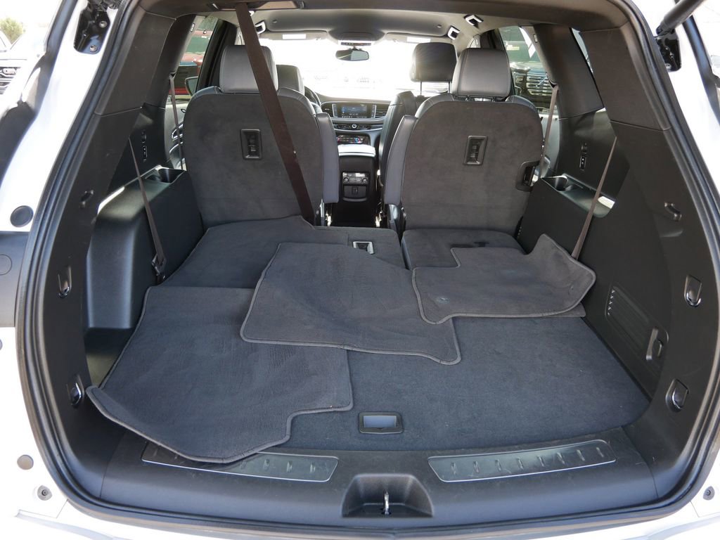 Used 2023 Buick Enclave Essence AWD/4WD image 14