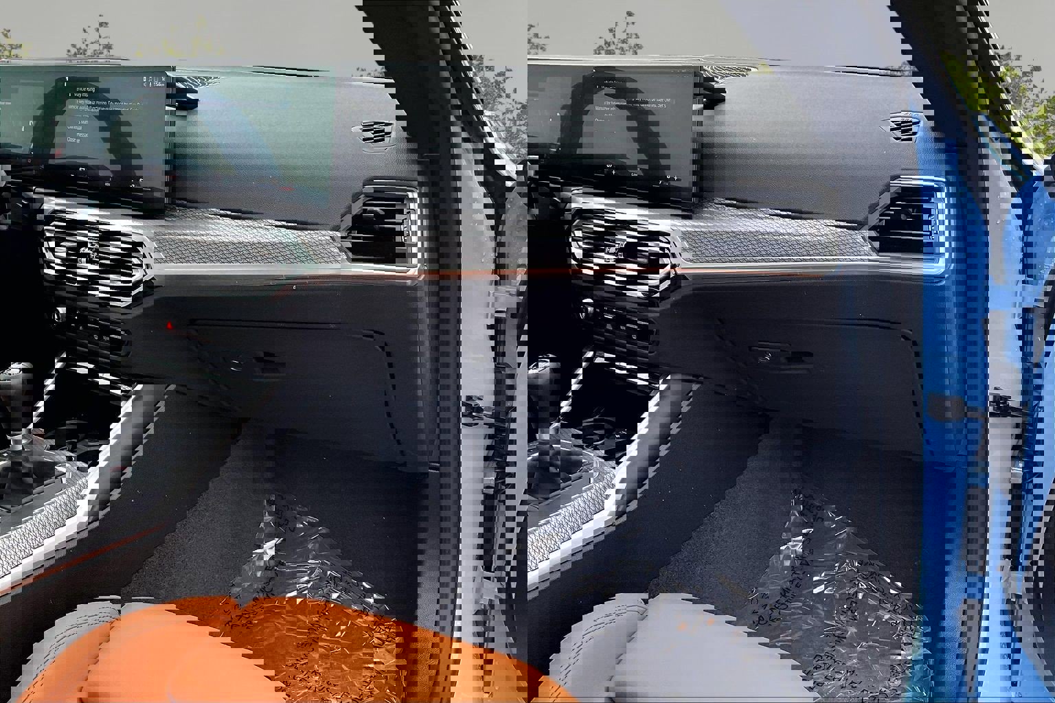 Used 2024 BMW M2 w/ Lighting Package image 17