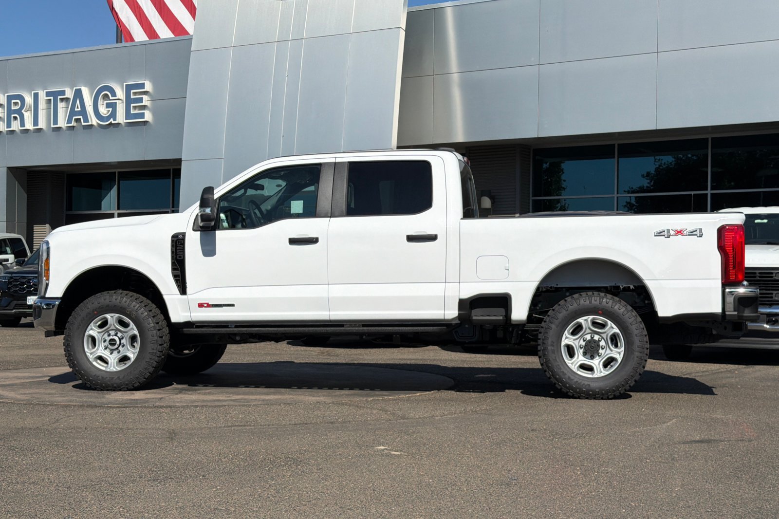 New 2027 Ford F250 XL w/ XL Off-Road 35" Tire Pakckage AWD/4WD image 7