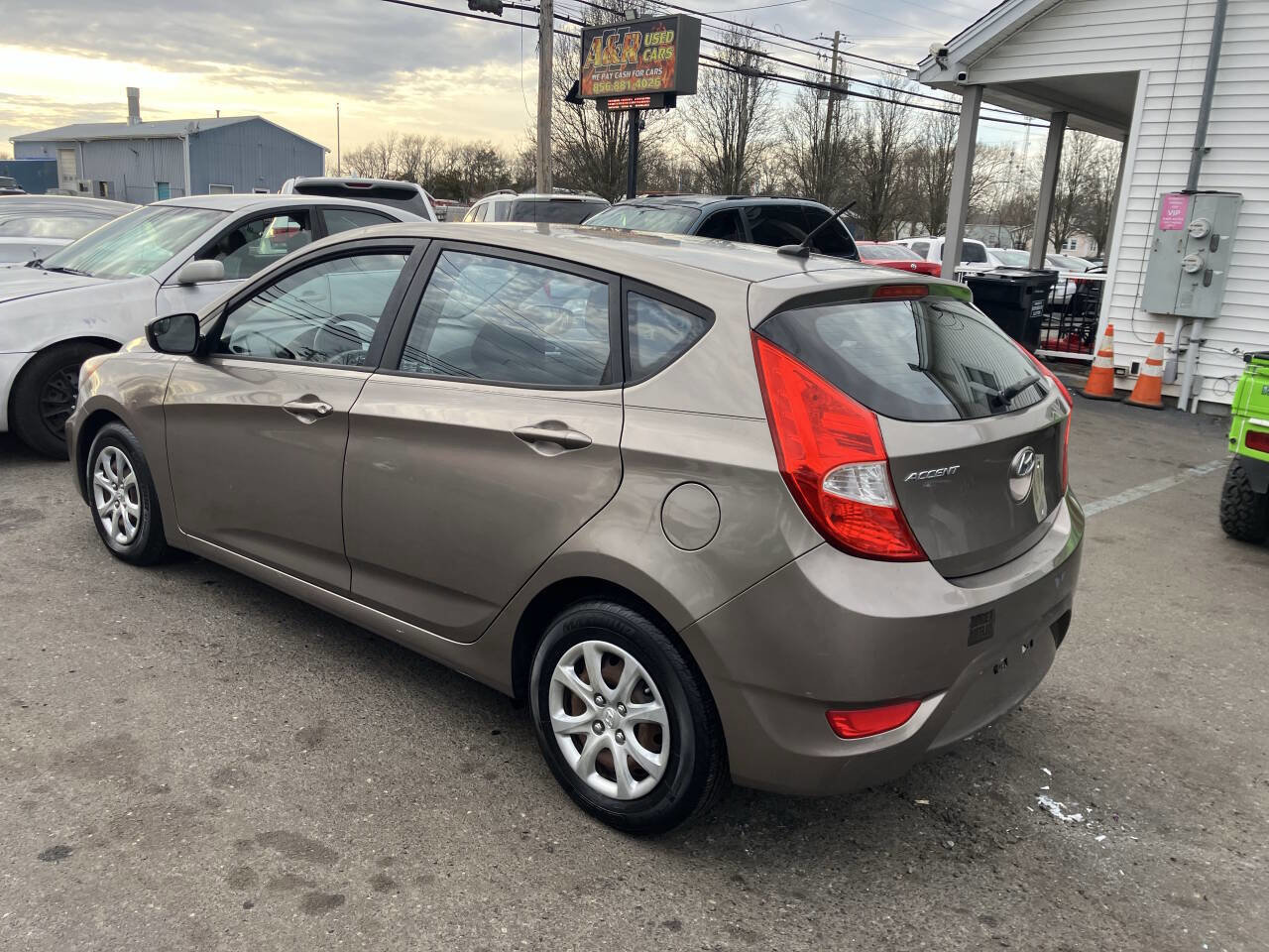 Used 2014 Hyundai Accent GS image 8
