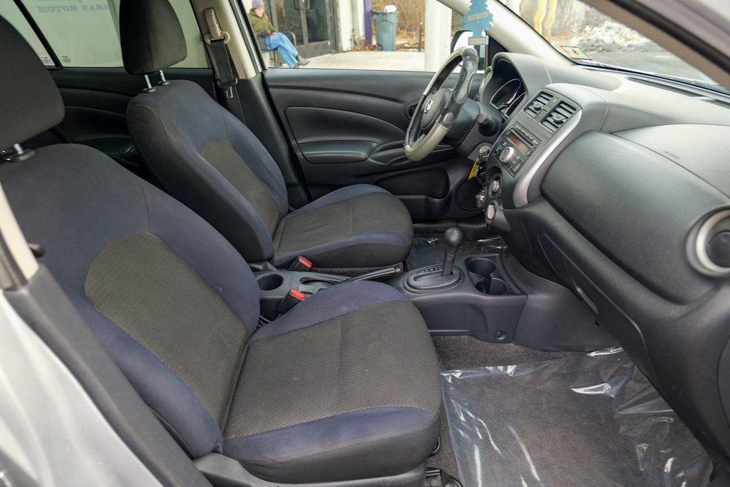 Used 2012 Nissan Versa SV w/ Convenience Pkg FWD image 33