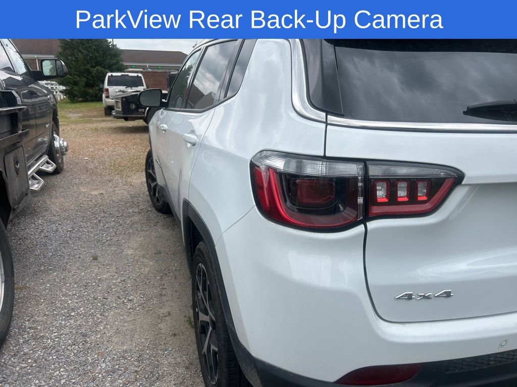 Used 2025 Jeep Compass Limited AWD/4WD image 10
