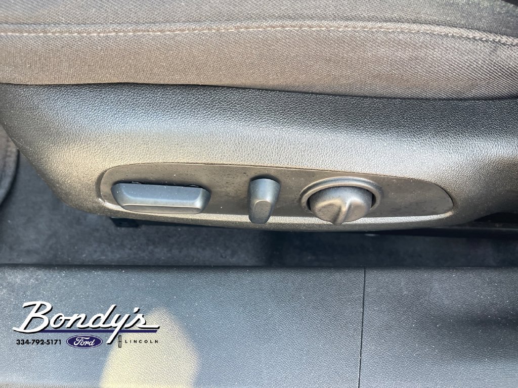 Used 2024 Chevrolet Malibu LT FWD image 9
