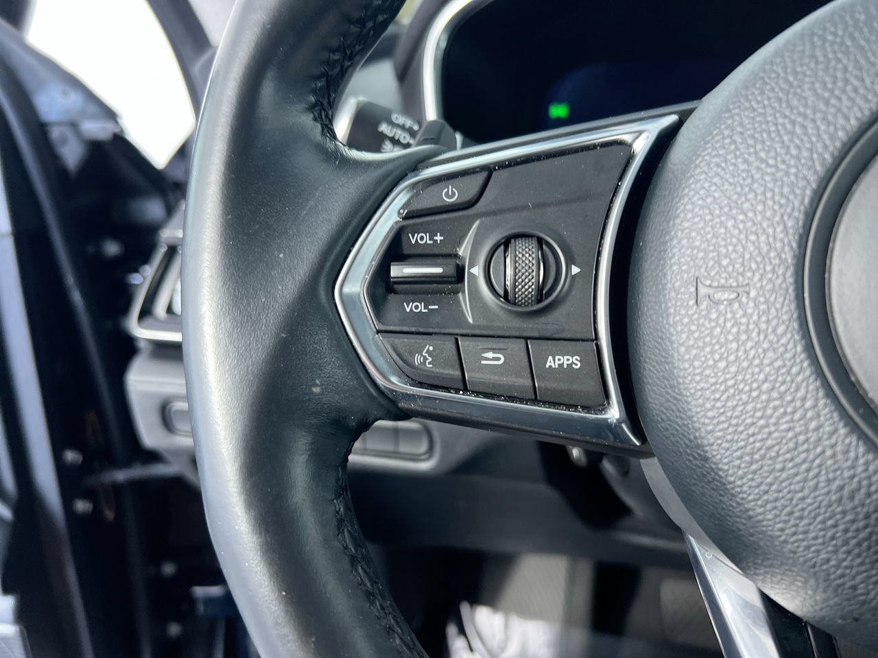 Used 2023 Acura MDX FWD w/ Technology Package image 15