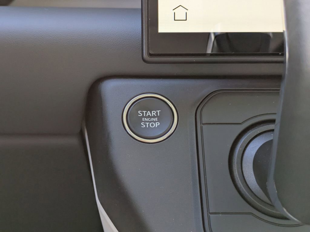 New 2026 Land Rover Defender 110 X-Dynamic SE image 30