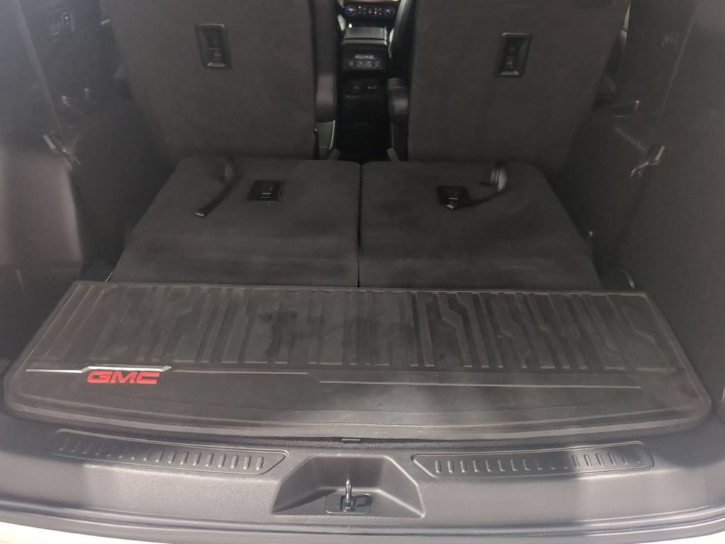 Used 2020 GMC Acadia Denali w/ Technology Package AWD/4WD image 41