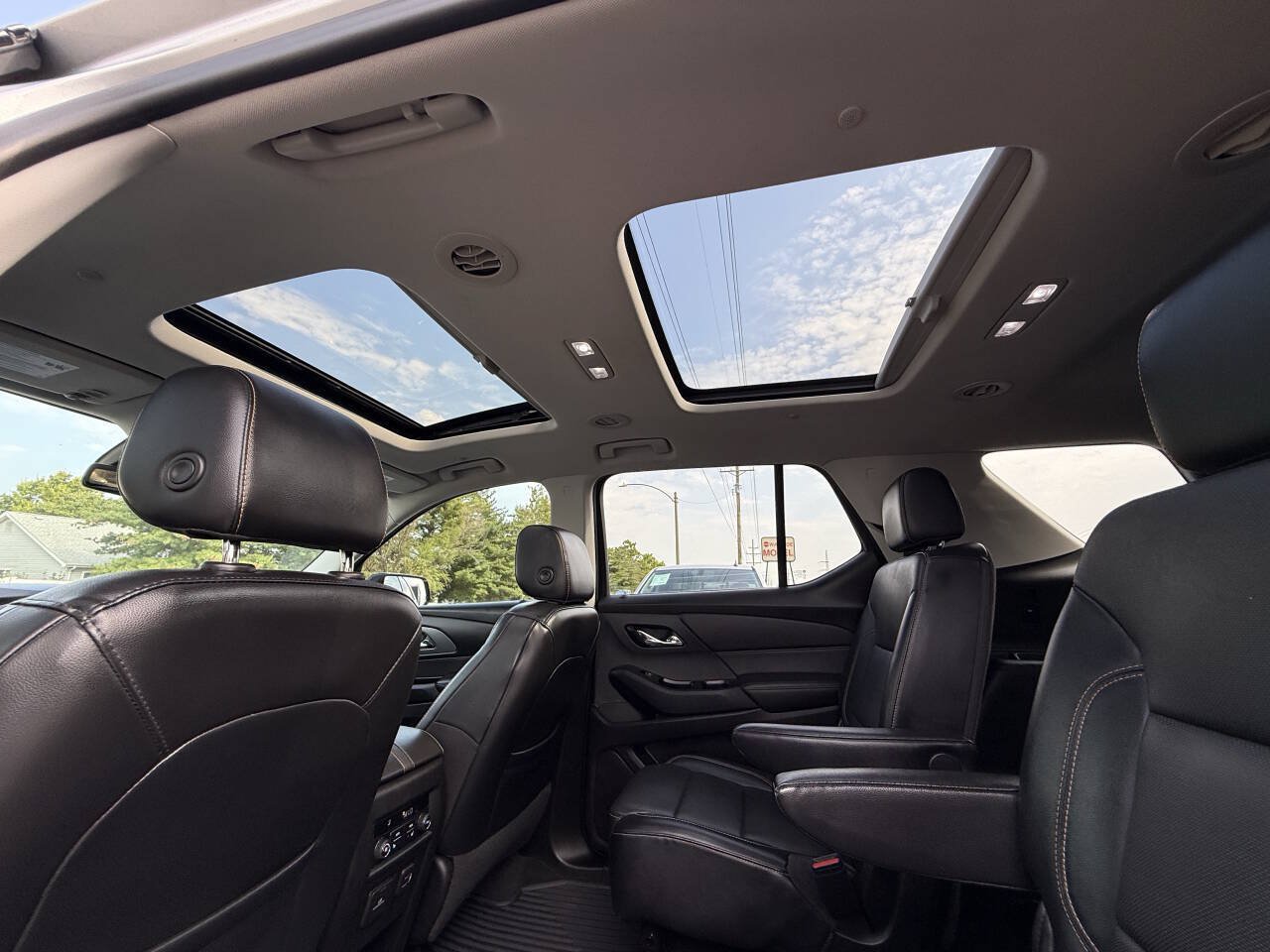 Used 2019 Chevrolet Traverse Premier w/ Redline Edition FWD image 15
