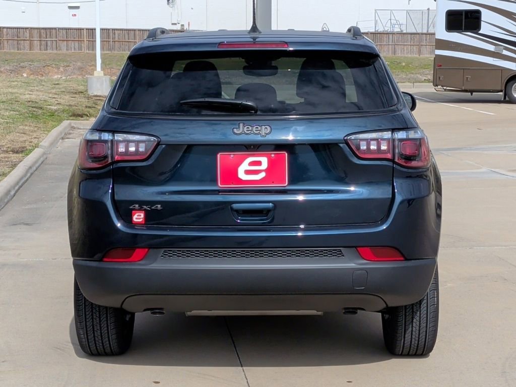 New 2026 Jeep Compass Altitude image 7