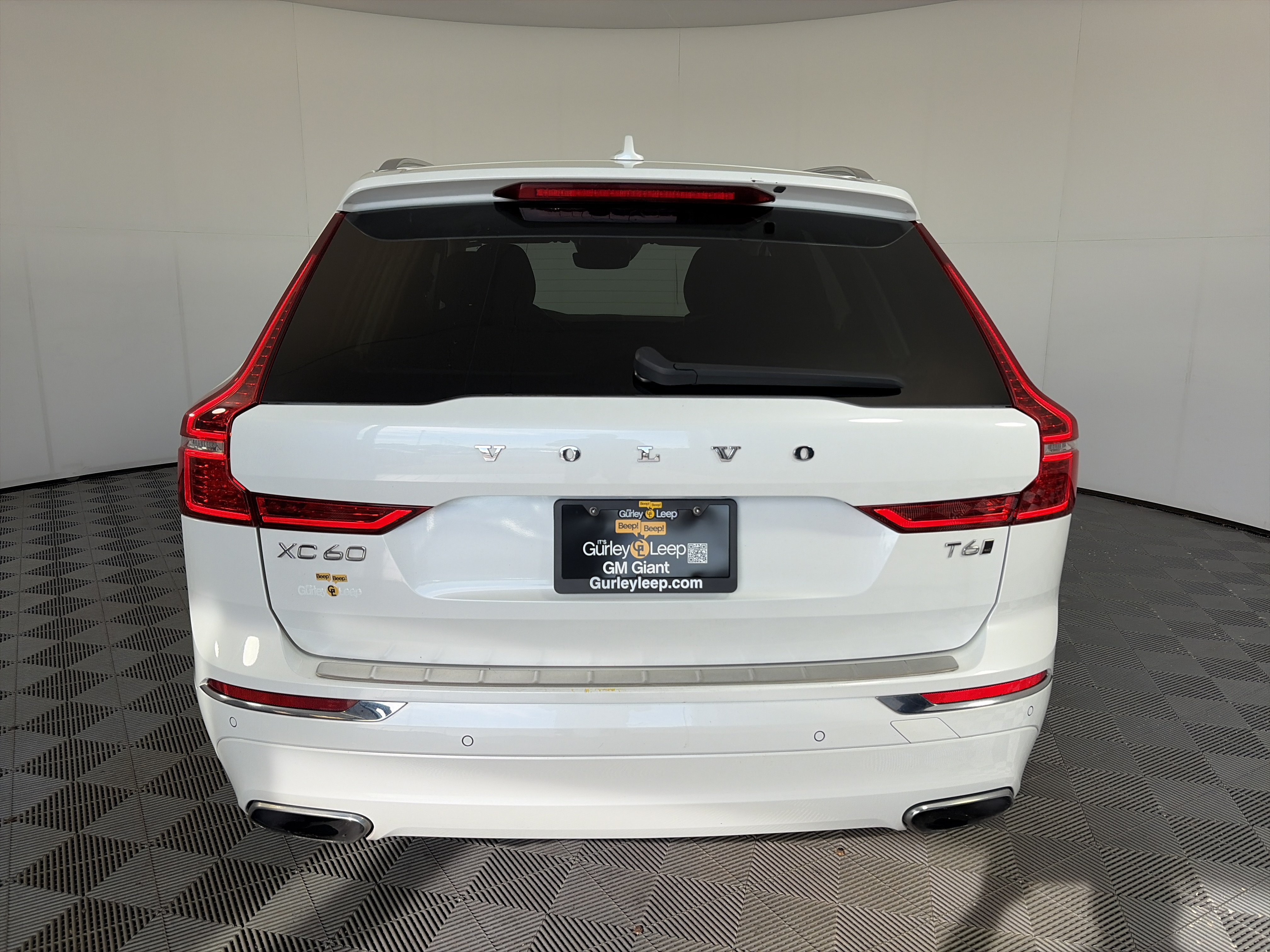 Used 2021 Volvo XC60 T6 Inscription w/ Protection Package Premier AWD/4WD image 5
