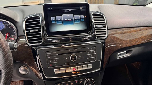 Used 2016 Mercedes-Benz GLE 350 w/ Premium Package image 23