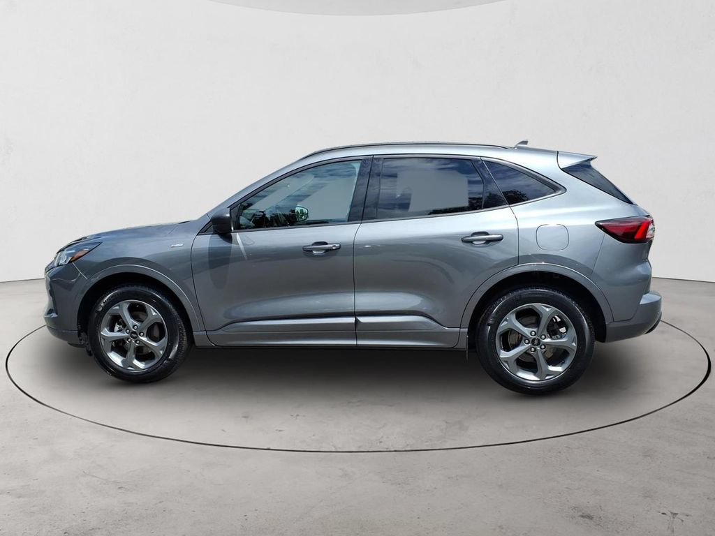 Used 2024 Ford Escape ST-Line w/ Tech Pack #1 AWD/4WD image 8