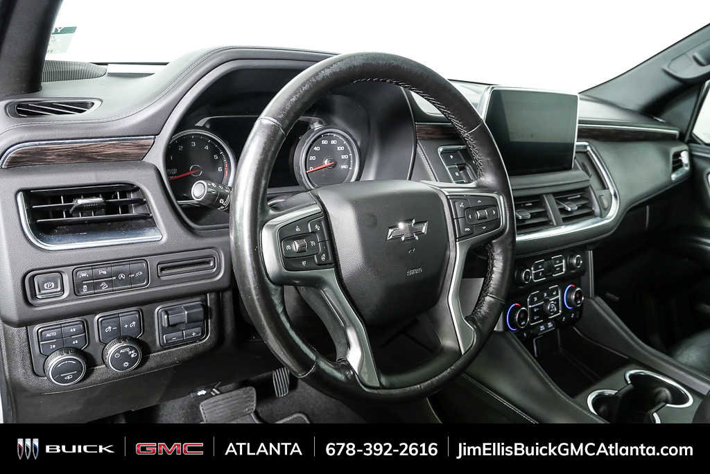 Used 2021 Chevrolet Suburban Z71 w/ Luxury Package image 4