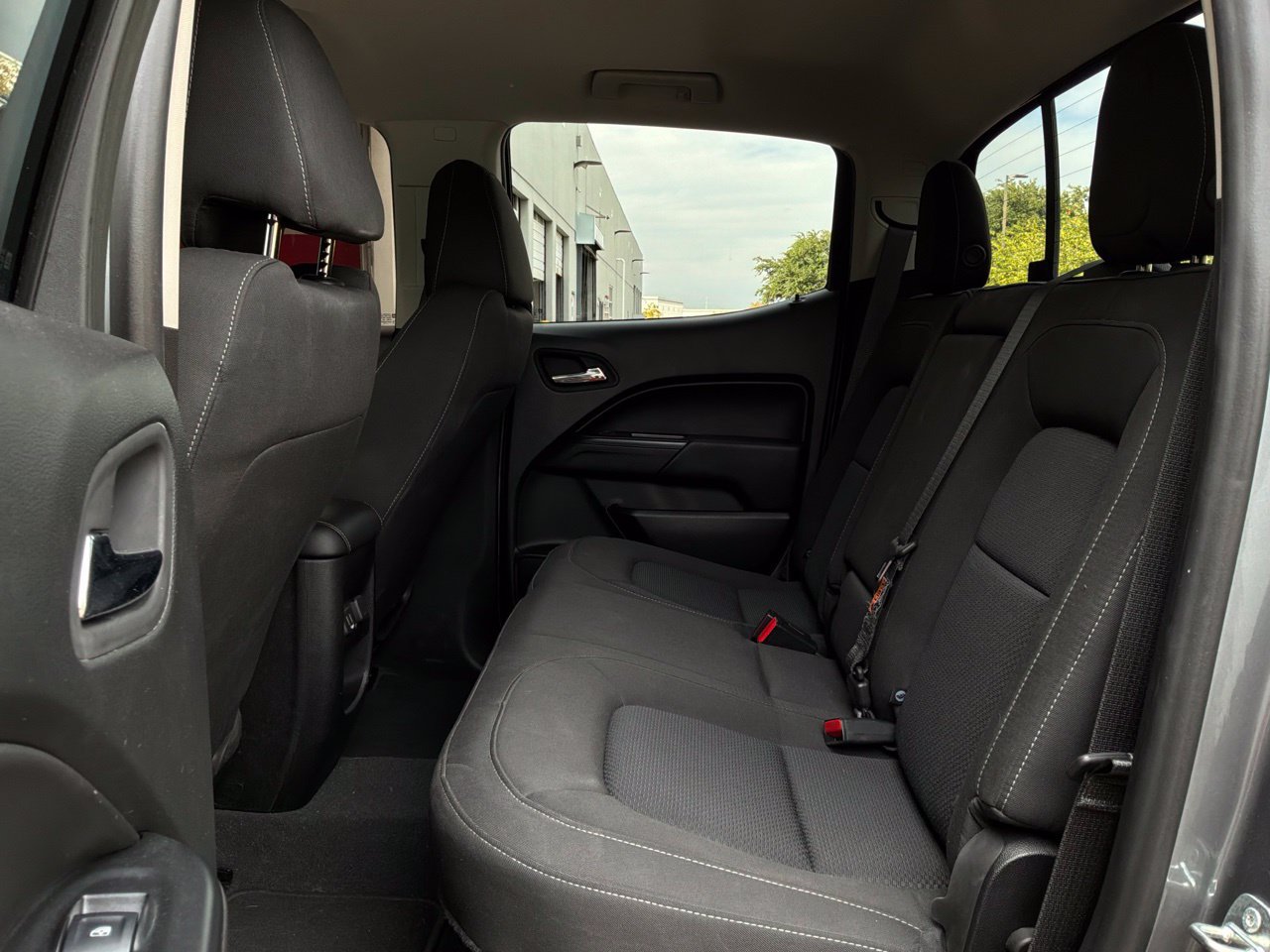 Used 2021 Chevrolet Colorado LT w/ LT Convenience Package RWD image 14