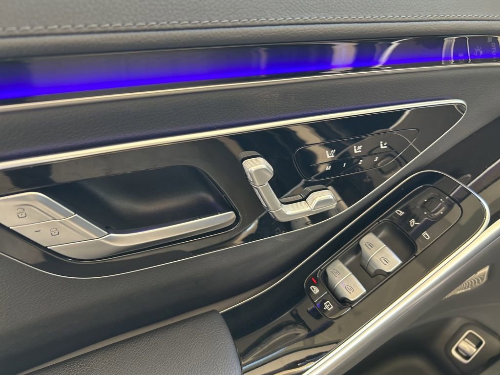 Used 2023 Mercedes-Benz S 500 4MATIC w/ AMG Line image 44