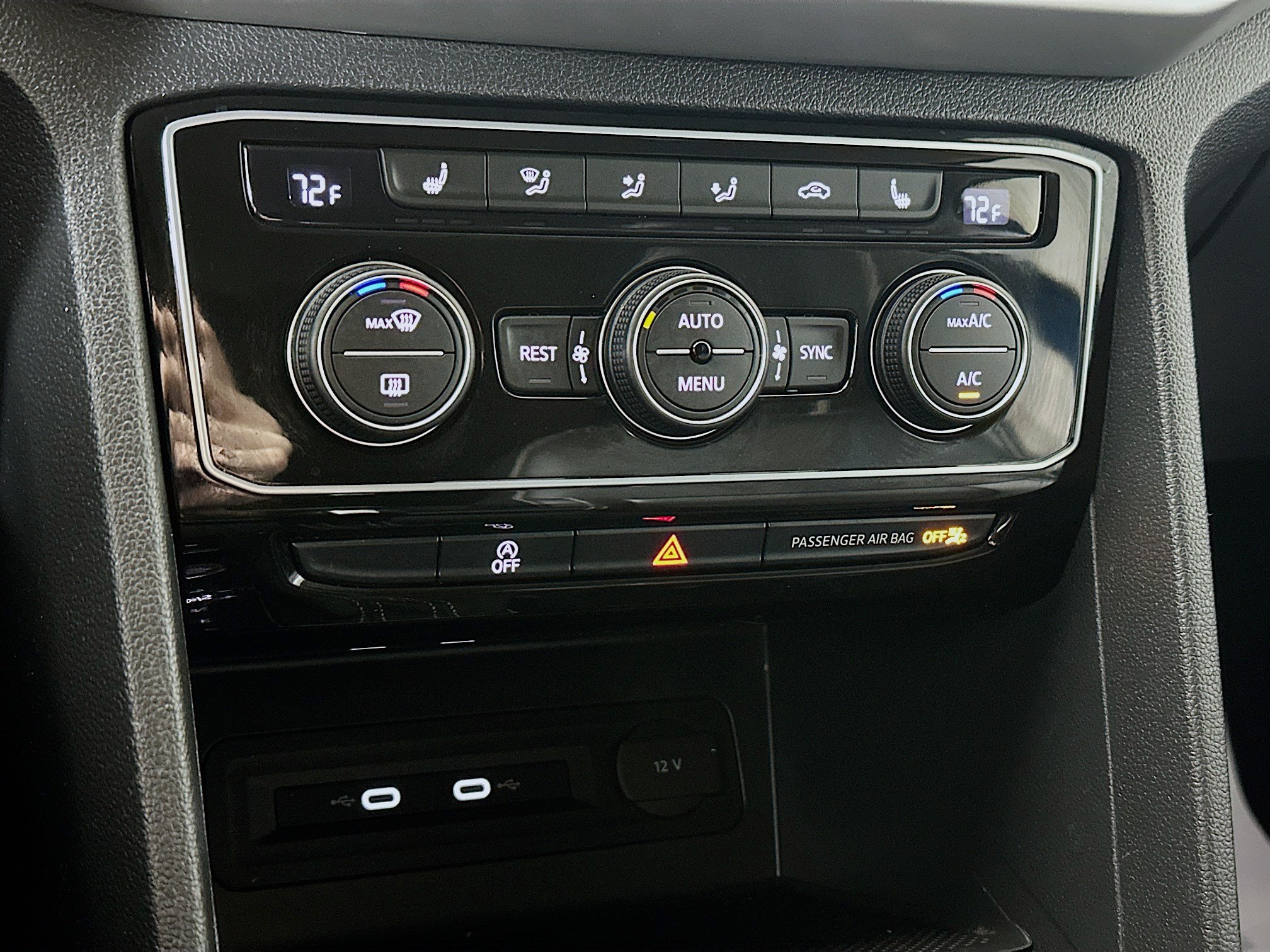 Used 2023 Volkswagen Atlas SE AWD/4WD image 15