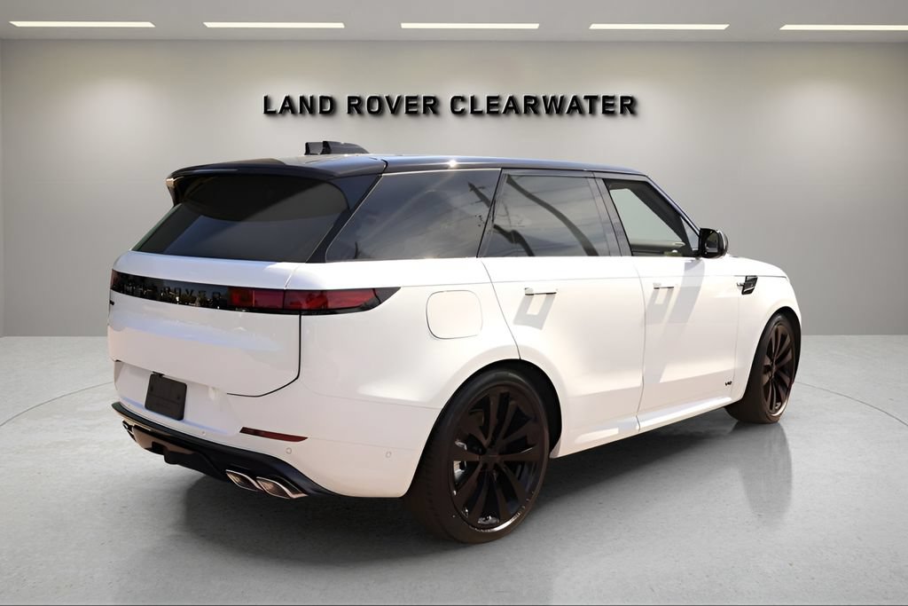 Used 2026 Land Rover Range Rover Sport Dynamic SE AWD/4WD image 5